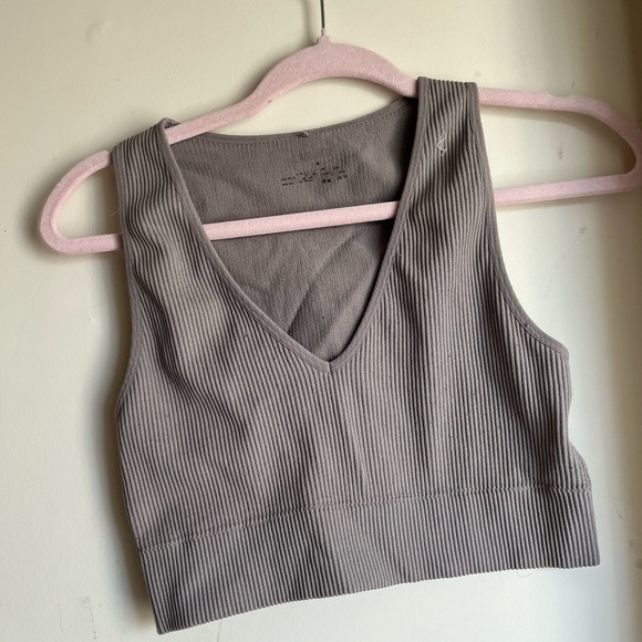 Tan/Gray Garage Top - Picture 2 of 4